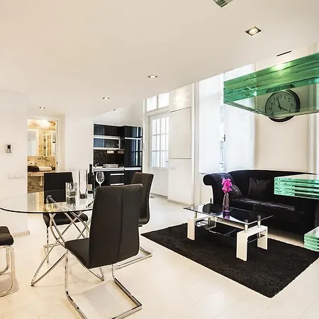 Enzo Capo Luxury Suites Andrassy Appartamento
