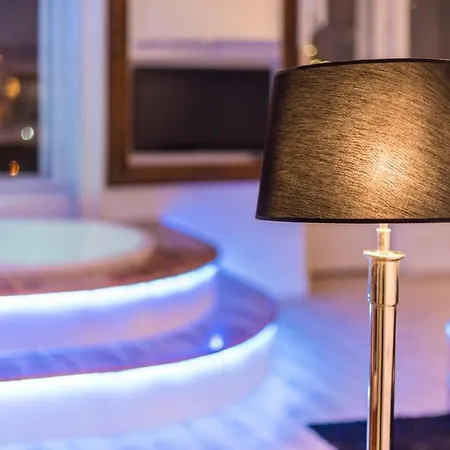 Enzo Capo Luxury Suites Andrassy * Budapest