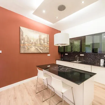 Enzo Capo Luxury Suites Andrassy *